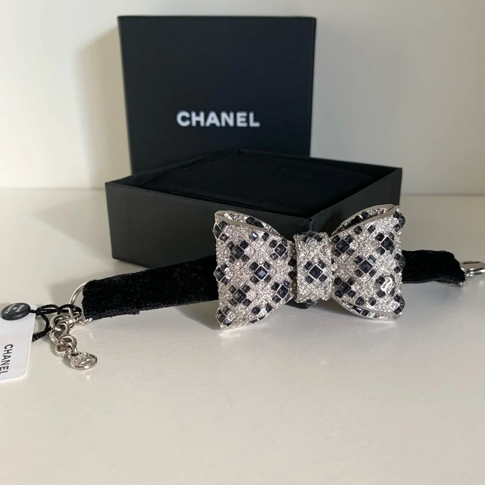 CHANEL new never